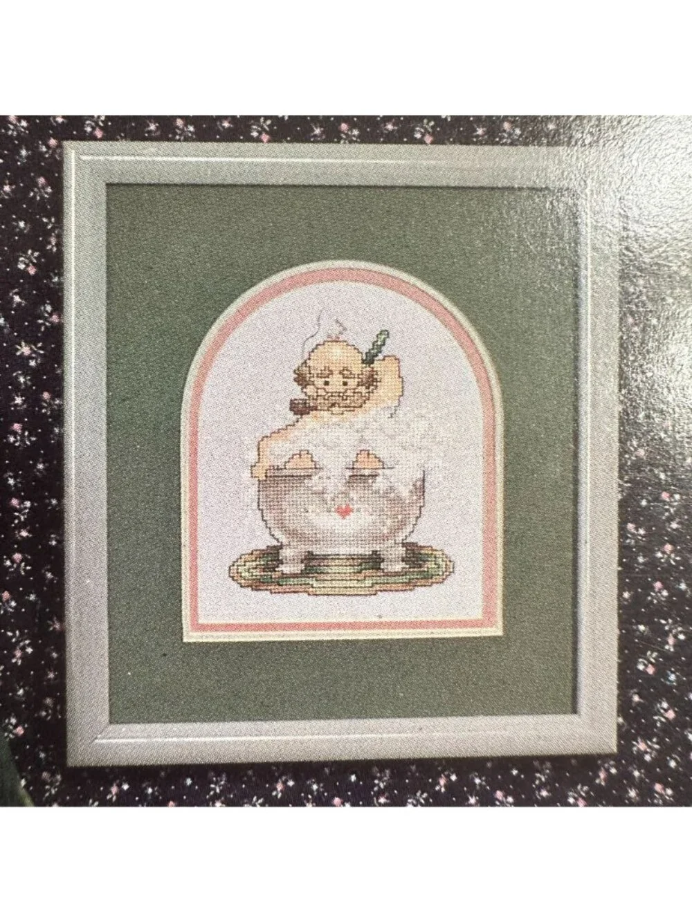 Comfort Station Cross-Stitch Pattern Book 33 Story Leaf Designs 1980s